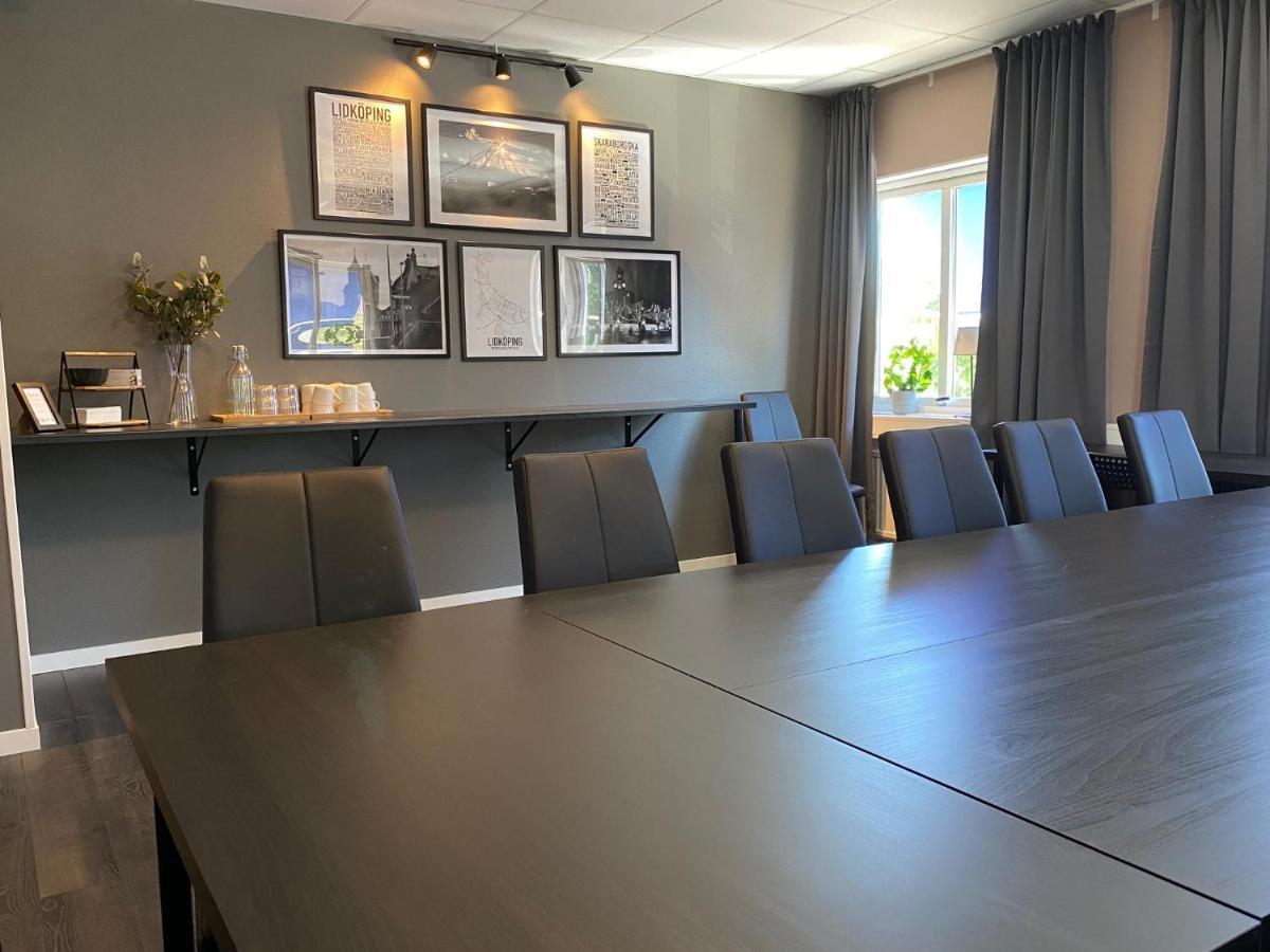 De La Gardie Park Vandrarhem Hostel Lidköping エクステリア 写真