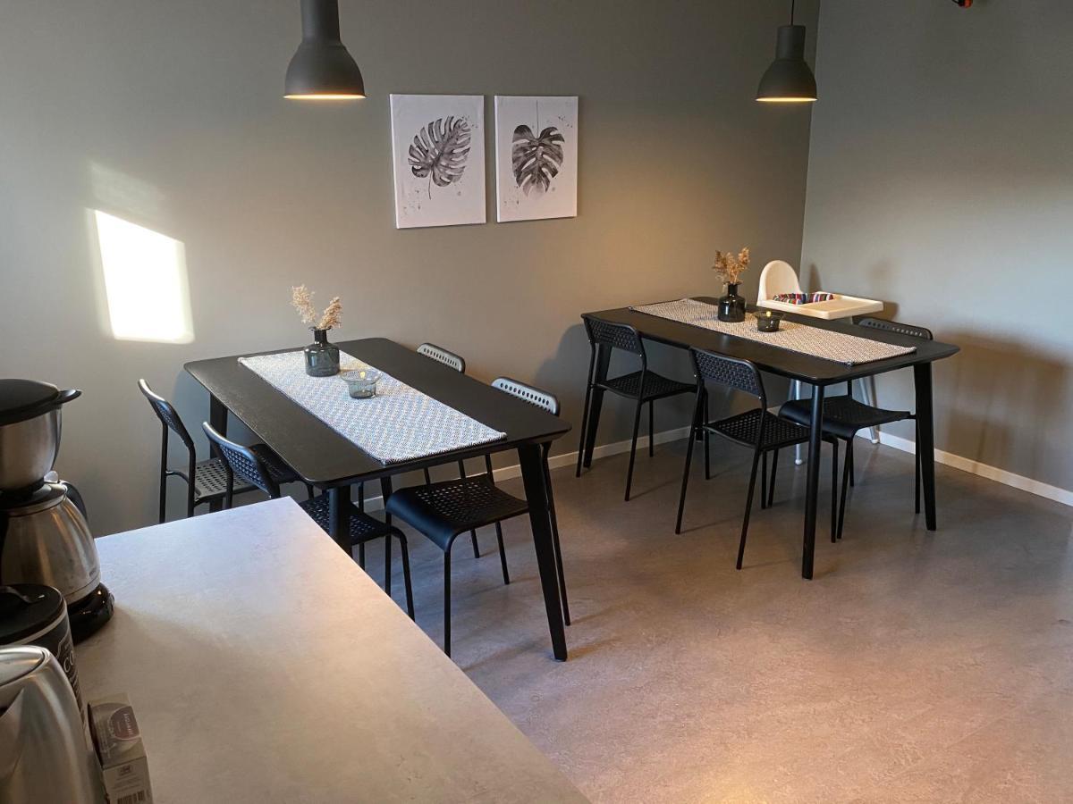 De La Gardie Park Vandrarhem Hostel Lidköping エクステリア 写真