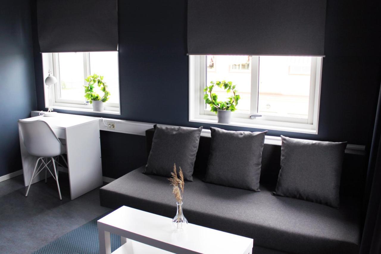 De La Gardie Park Vandrarhem Hostel Lidköping エクステリア 写真