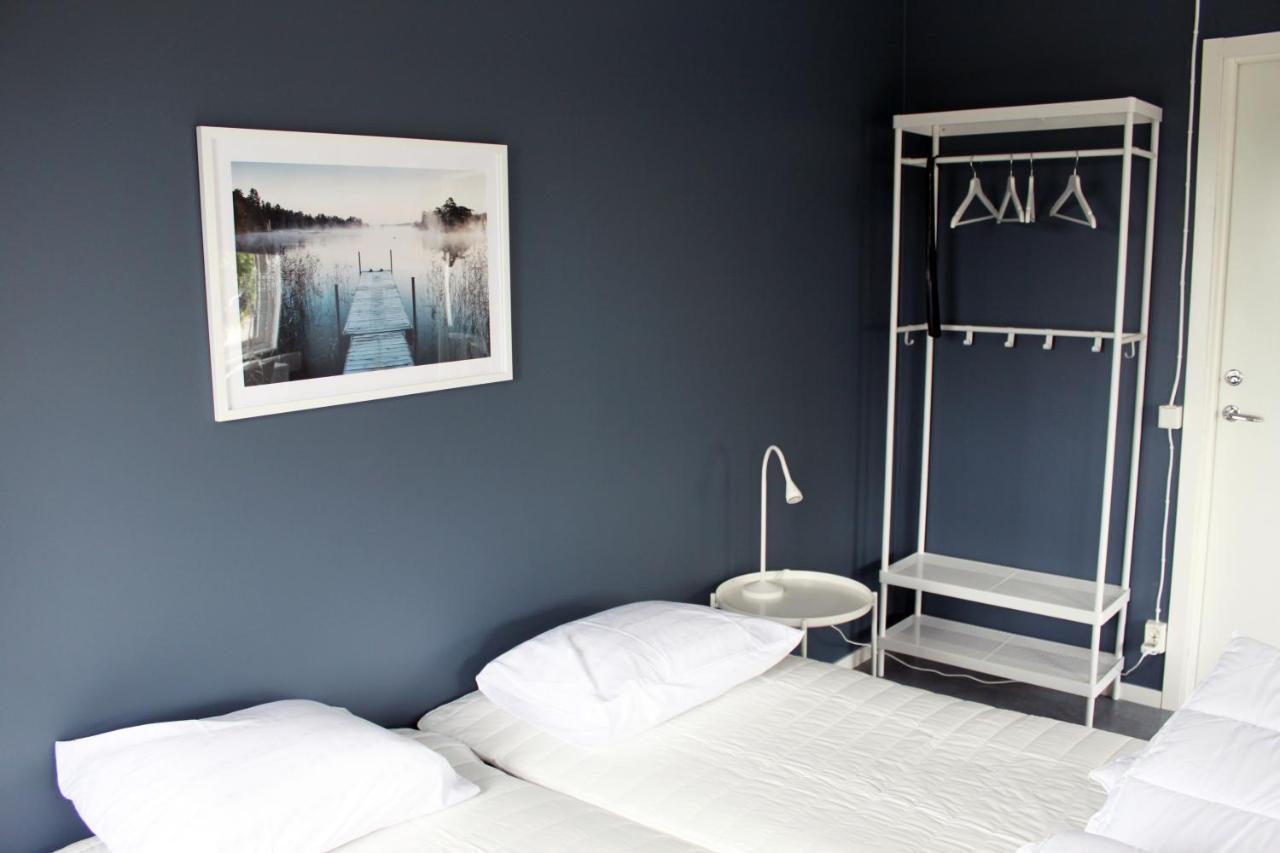 De La Gardie Park Vandrarhem Hostel Lidköping エクステリア 写真