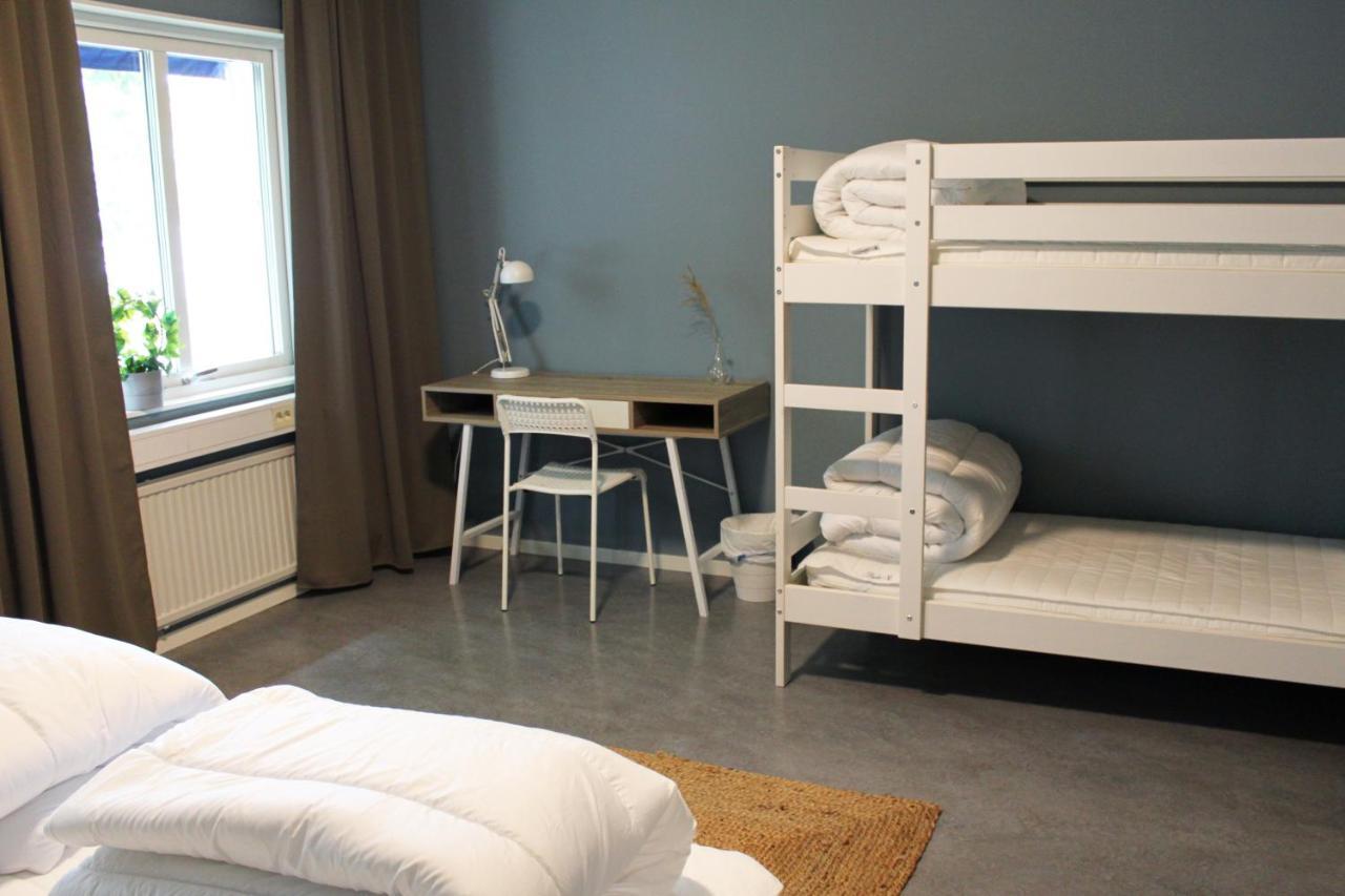 De La Gardie Park Vandrarhem Hostel Lidköping エクステリア 写真