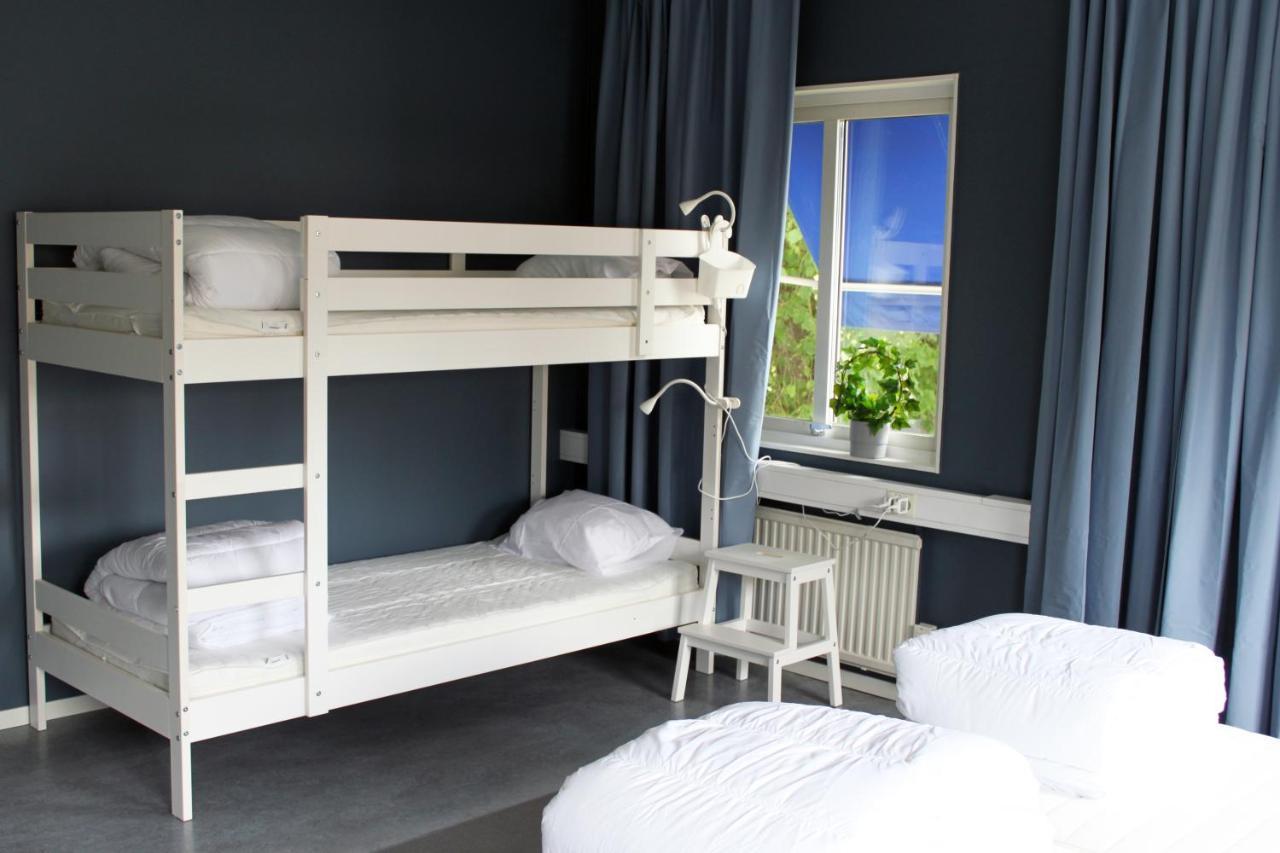 De La Gardie Park Vandrarhem Hostel Lidköping エクステリア 写真